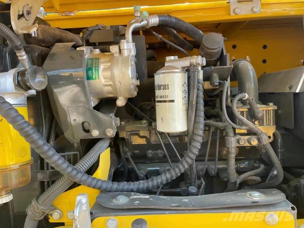 Komatsu PC70-8 Середні екскаватори 7т. - 12т.