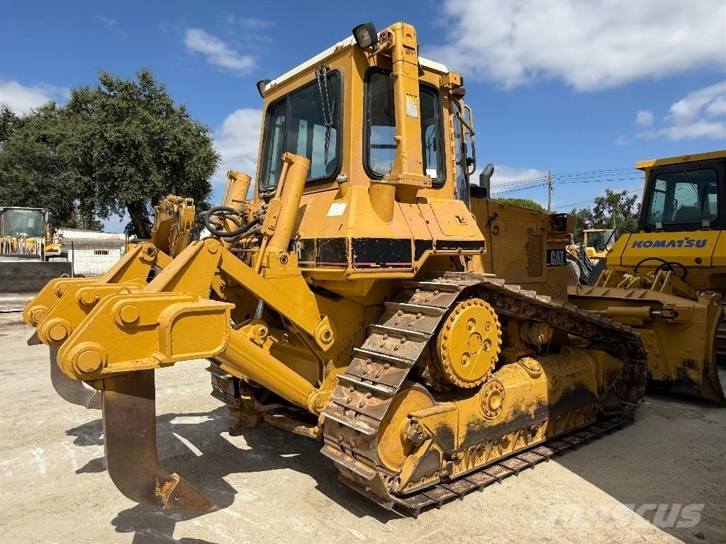 CAT D 5 H Гусеничні бульдозери