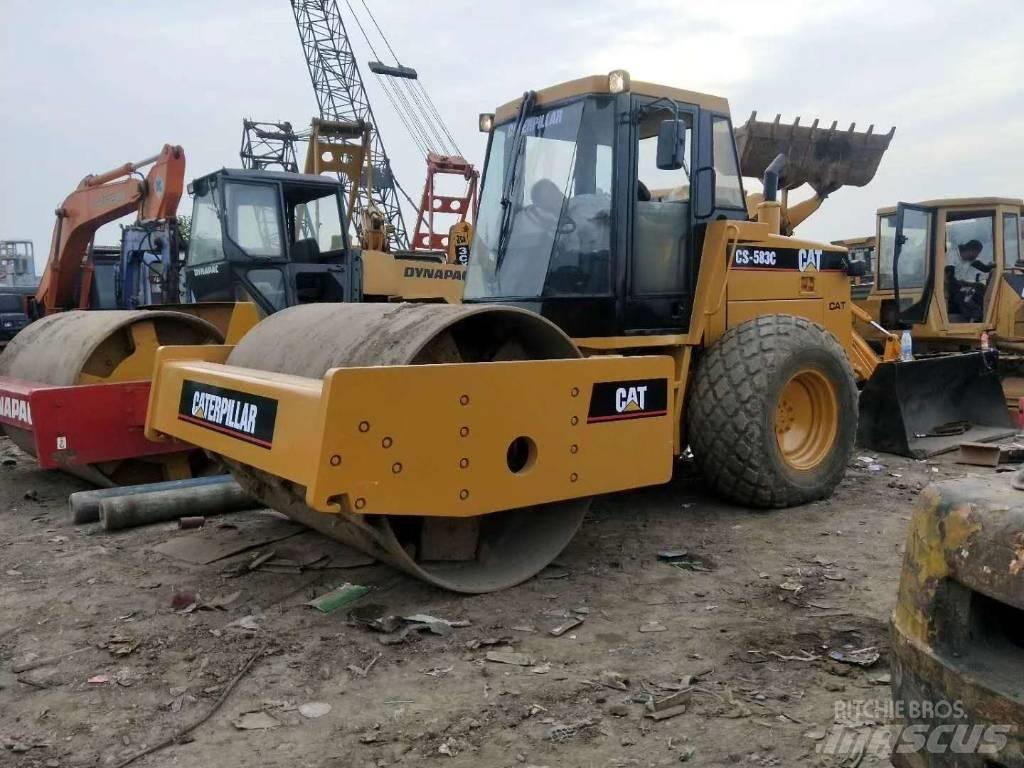 CAT CS-583C Грунтові котки