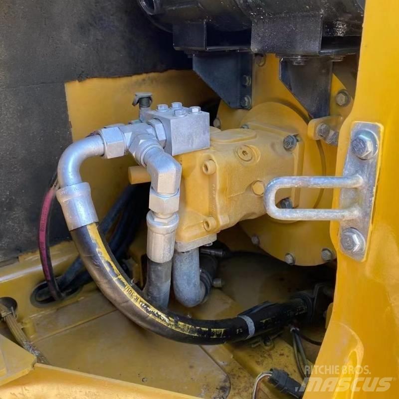 CAT 307E Гусеничні екскаватори