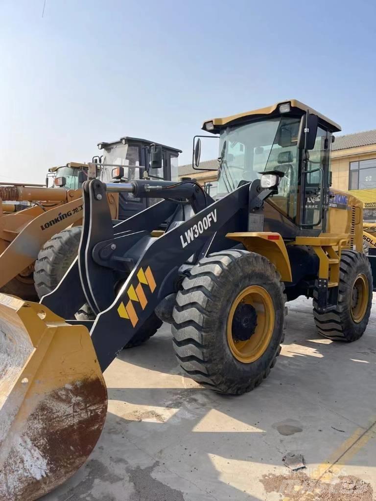 XCMG LW 300 FV Фронтальні навантажувачі