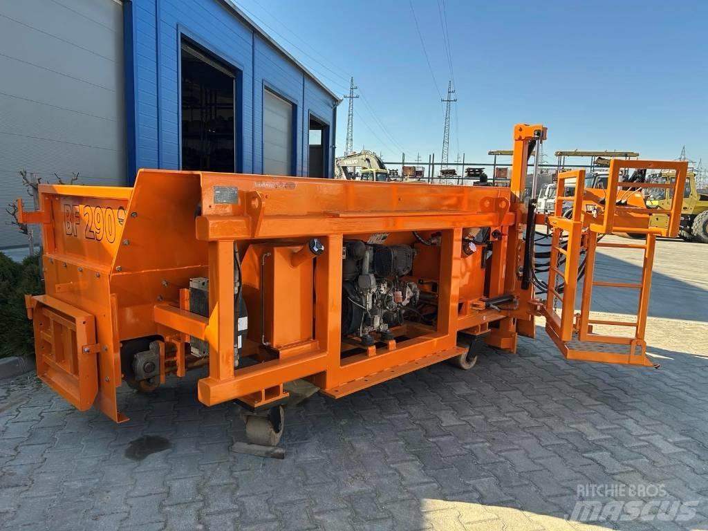 Strassmayr BF 290 Асфальтовкладачі