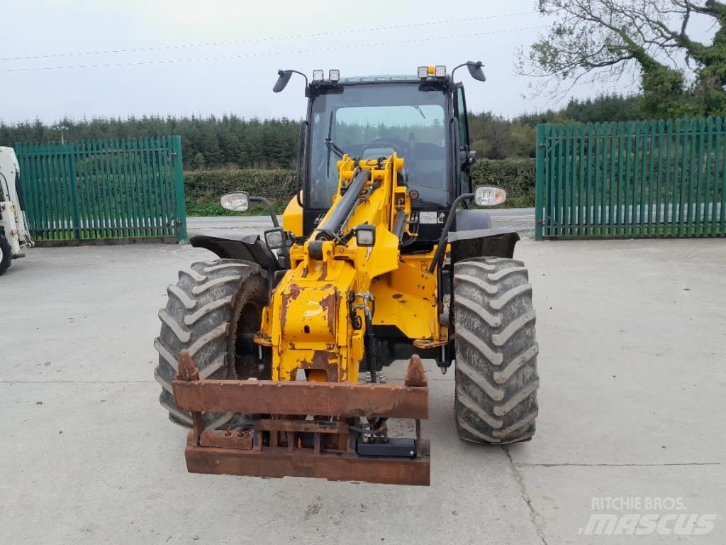 JCB TM 320 S Телескопічний навантажувач