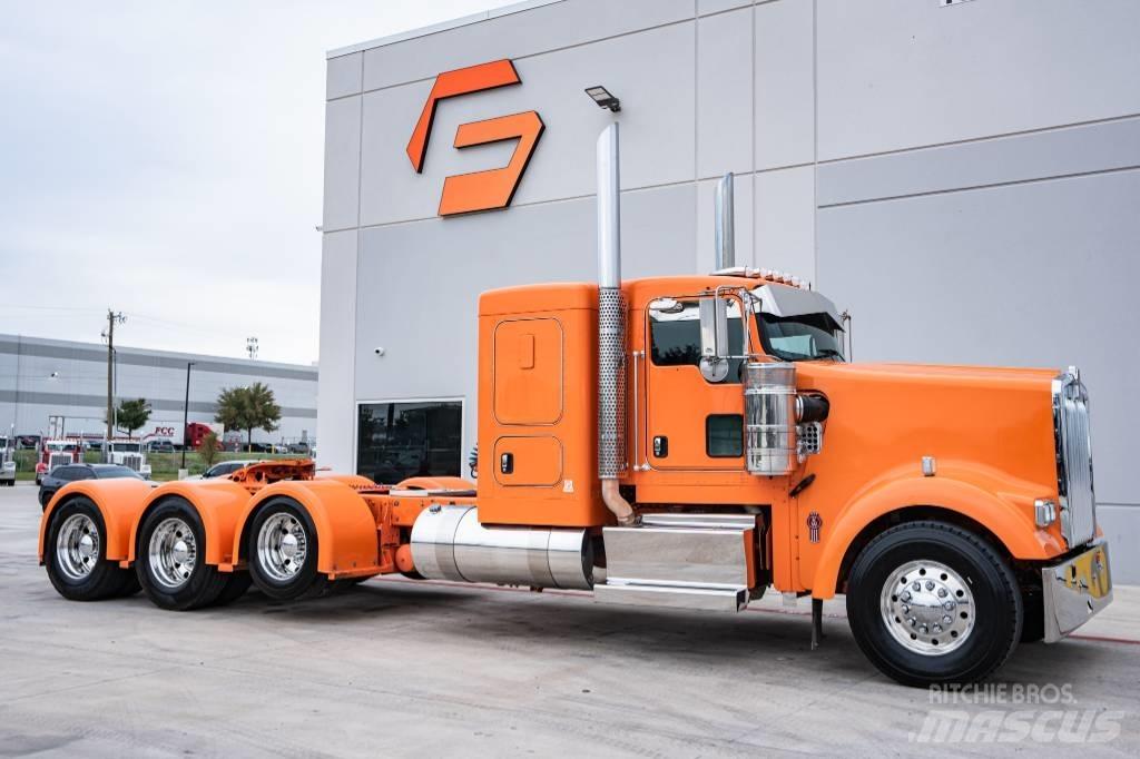 Kenworth W900 Тягачі