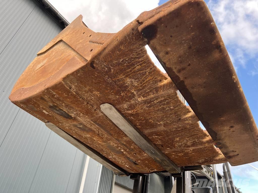 OilQuick OQ80 Ковші