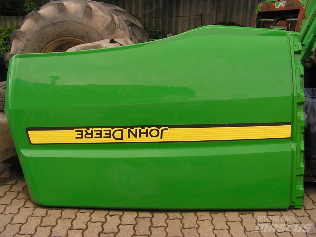 John Deere T 660 Шасі