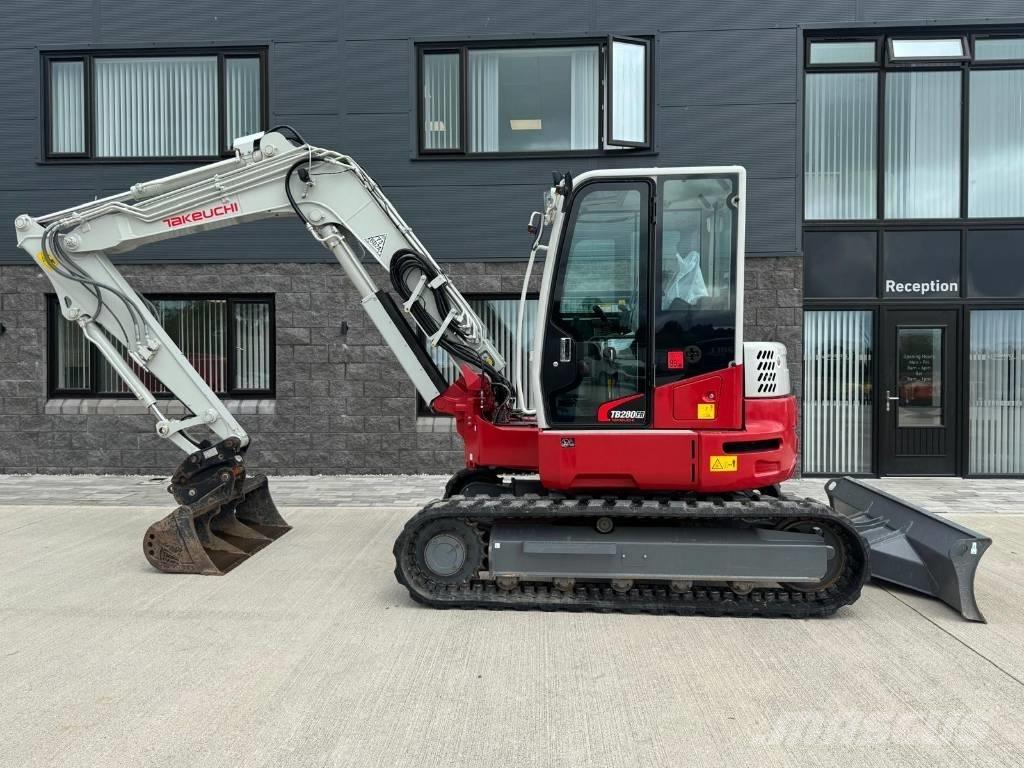 Takeuchi TB 280 FR Середні екскаватори 7т. - 12т.