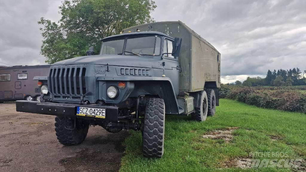 Ural 4320 Вантажівки / спеціальні