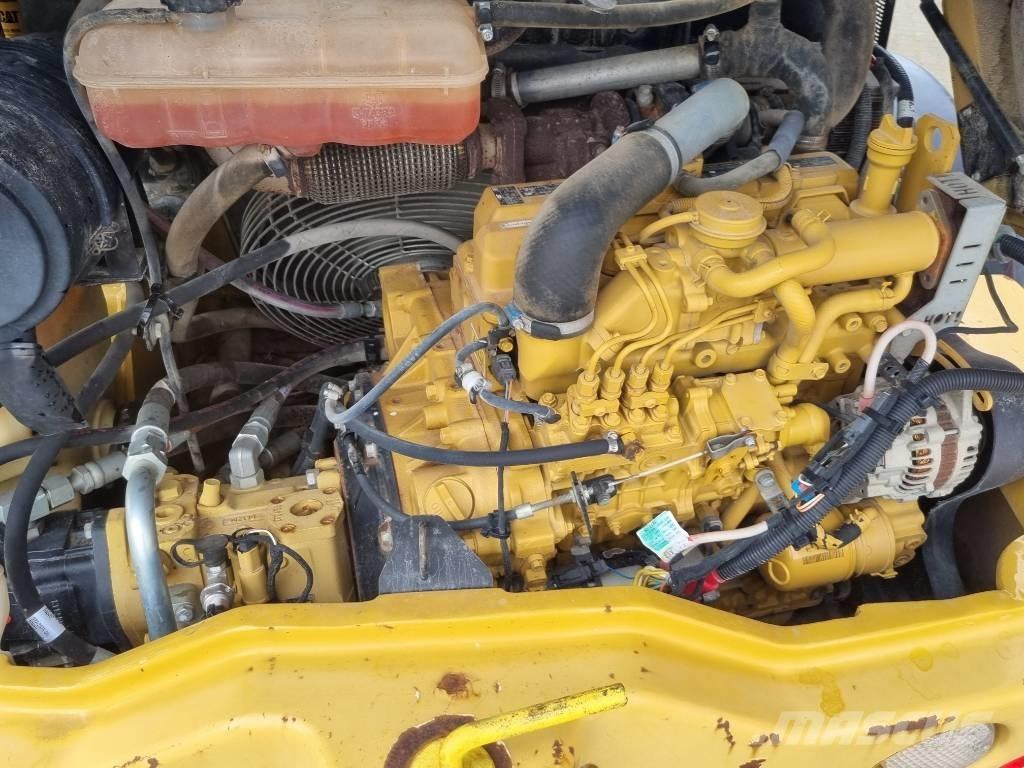 CAT 908 H 2 Фронтальні навантажувачі