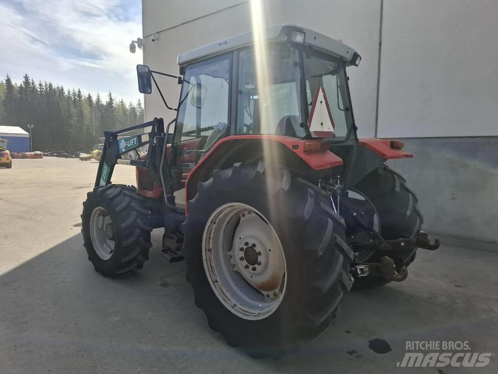 Massey Ferguson 4245 Трактори