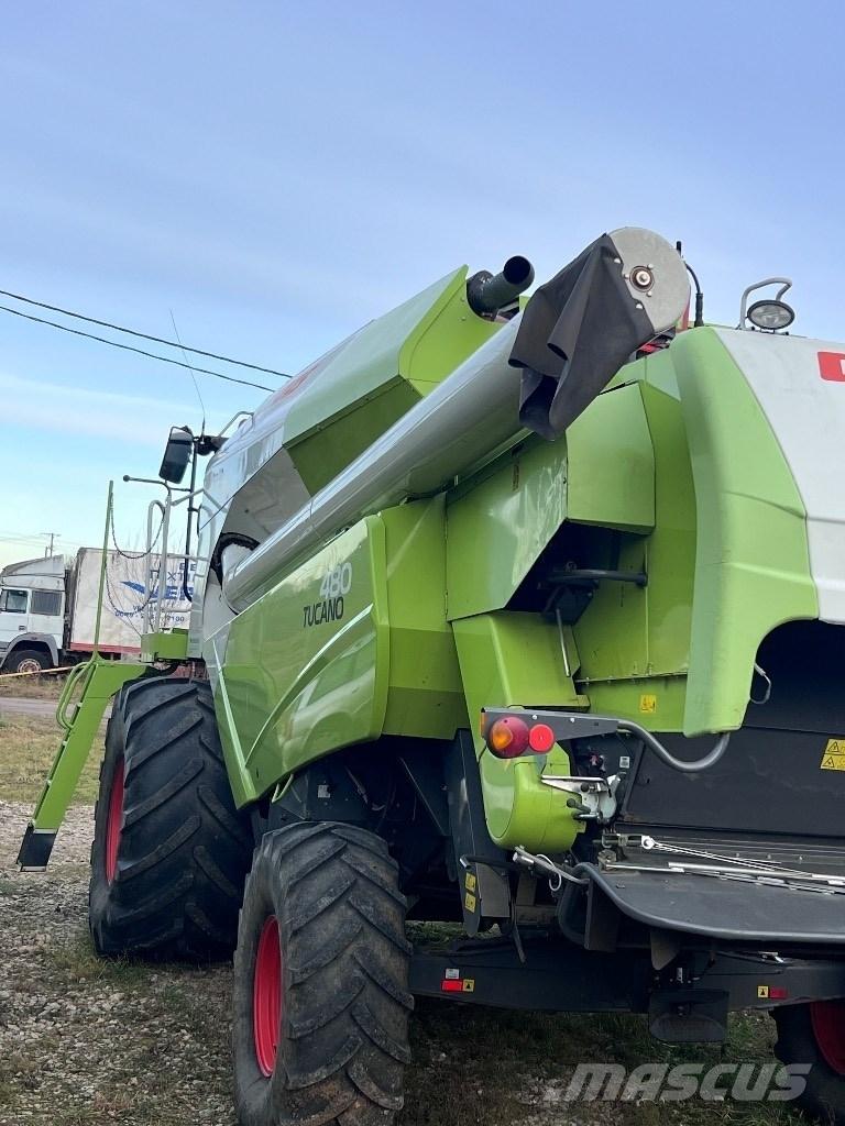 CLAAS Tucano 480 Зернозбиральні комбайни