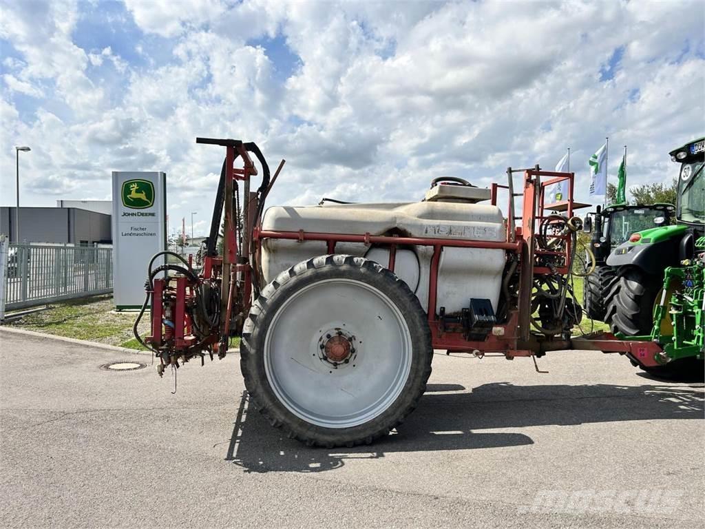 Holder IN280 Причіпні обприскувачі
