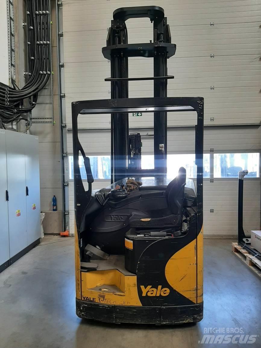 Yale MR16H Річ-трак із високим підйомом