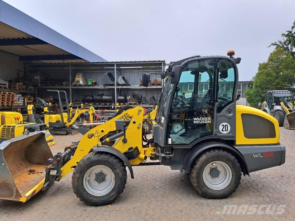 Wacker Neuson WL38 Фронтальні навантажувачі