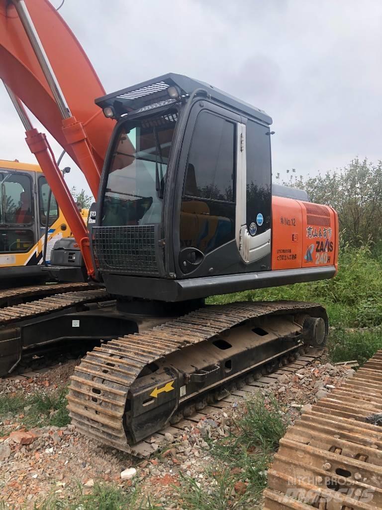 Hitachi ZX 240 Гусеничні екскаватори
