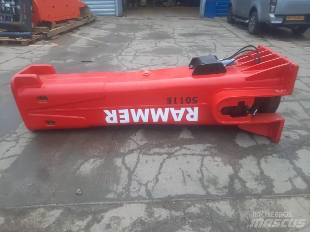 Rammer 5011 E Плуги