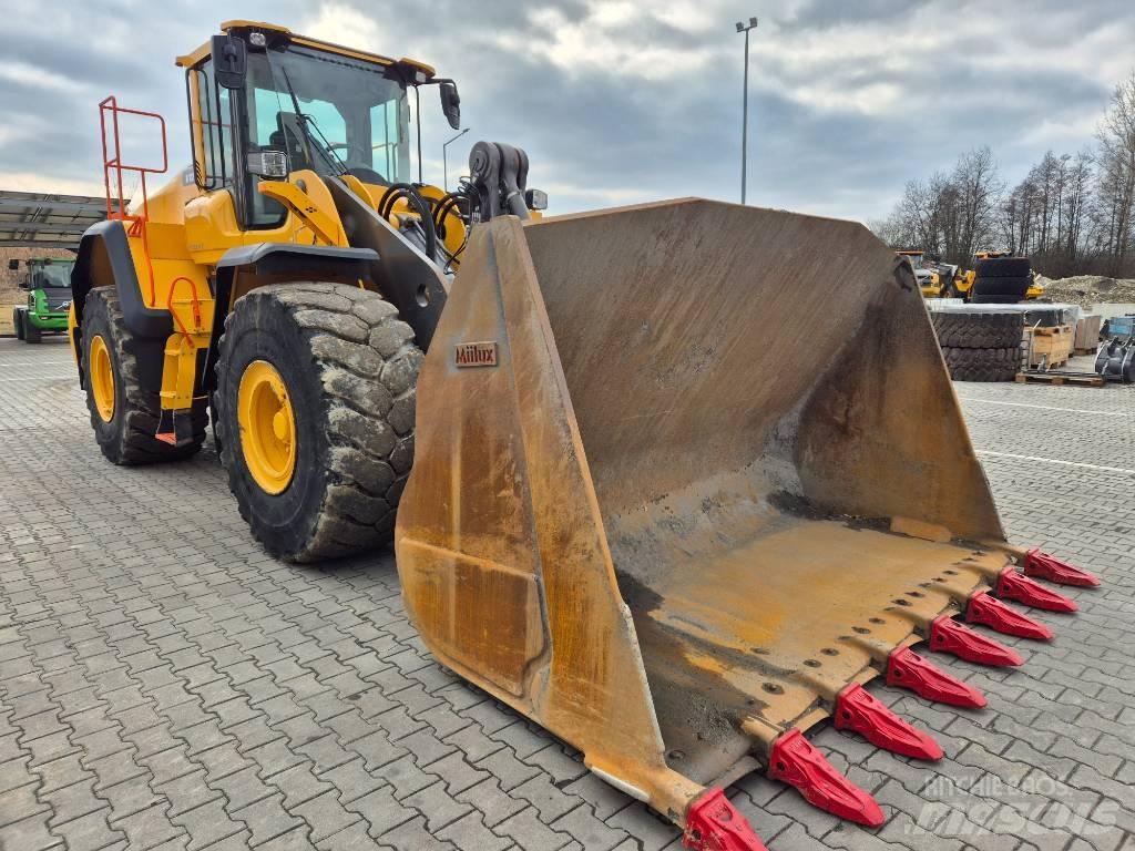 Volvo L 180 H Фронтальні навантажувачі