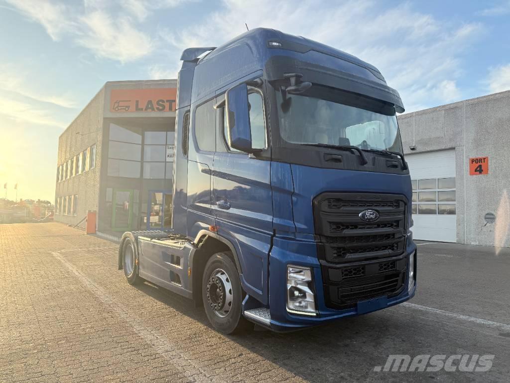 Ford F-Max Тягачі