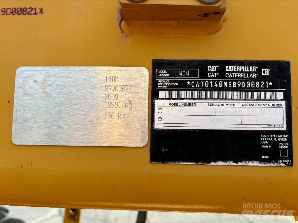 CAT 140 M Грейдери