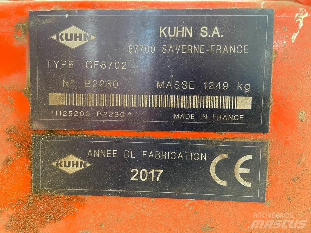 Kuhn GF8702 Граблі і сінозворушувачі