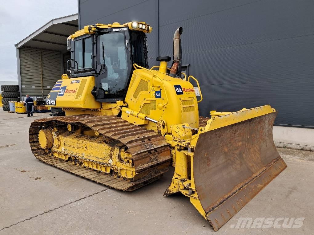 Komatsu D61PXI-24E0 Гусеничні бульдозери