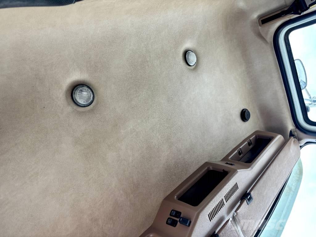 Mack GU713 Евакуатори