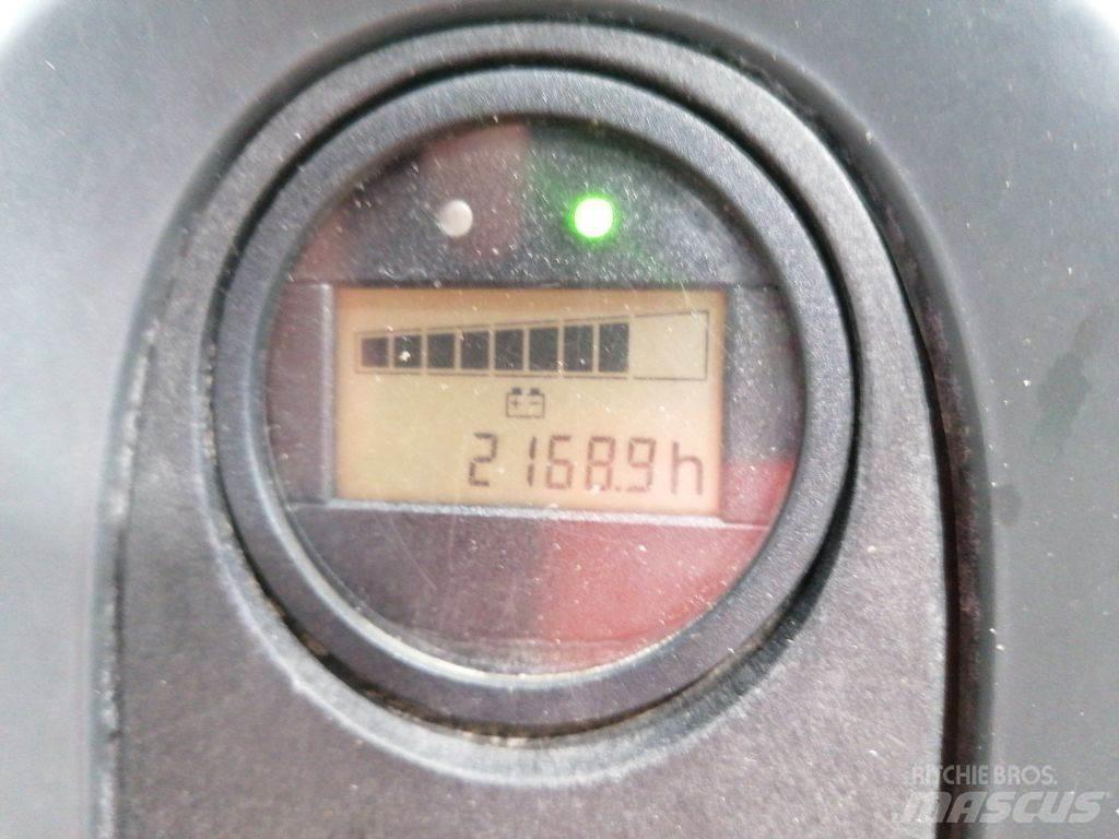 Linde D08 Підбирачі замовлень з нижніх ярусів