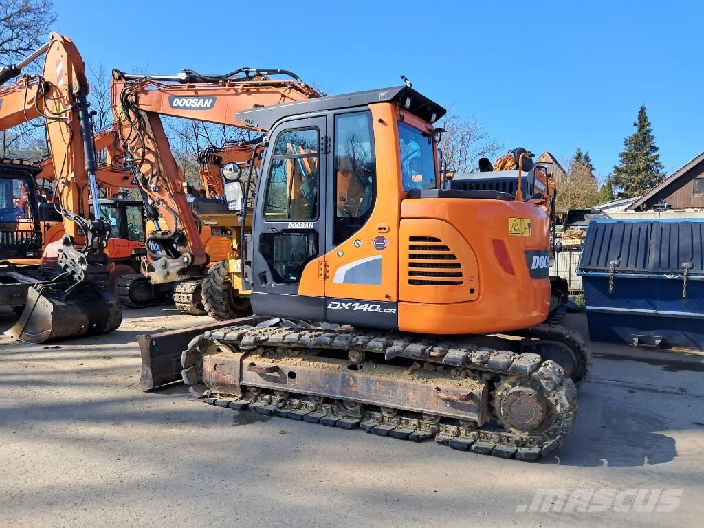 Develon DX 140 LCR-5 Гусеничні екскаватори