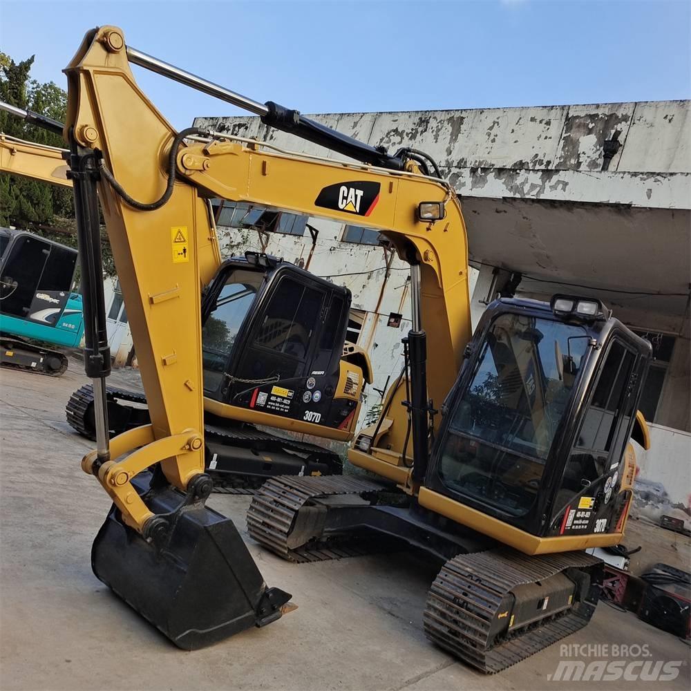 CAT 307 D Міні-екскаватори < 7т