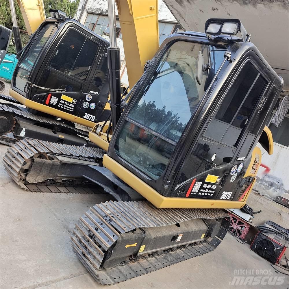 CAT 307 D Міні-екскаватори < 7т