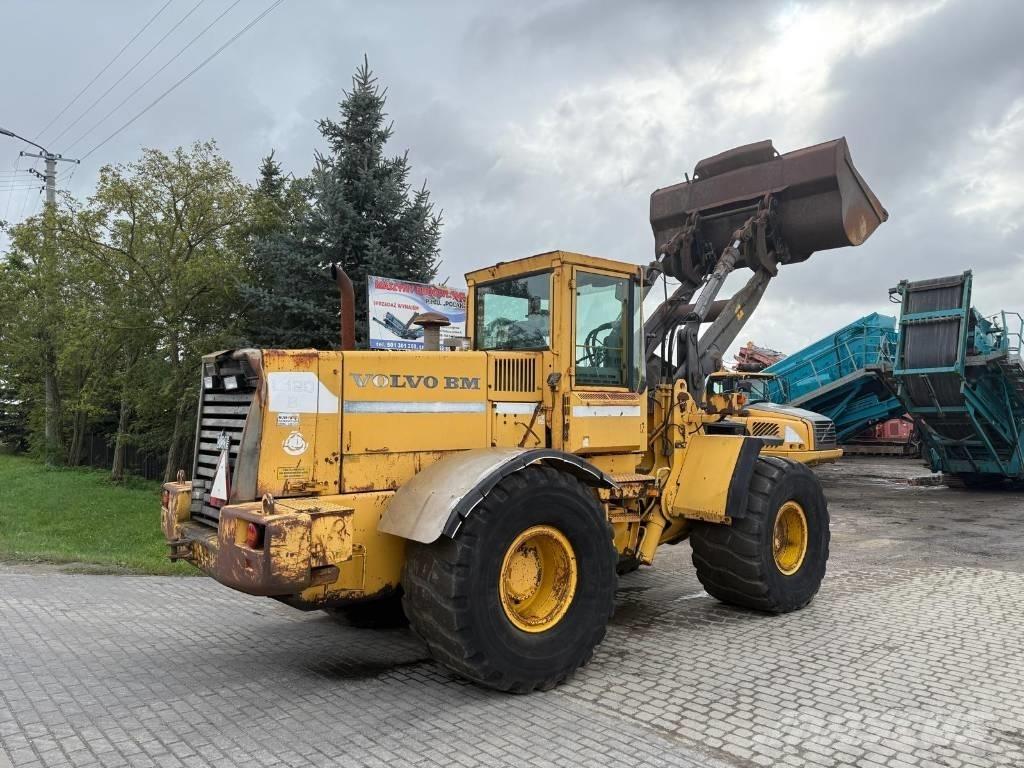 Volvo L 120 Фронтальні навантажувачі