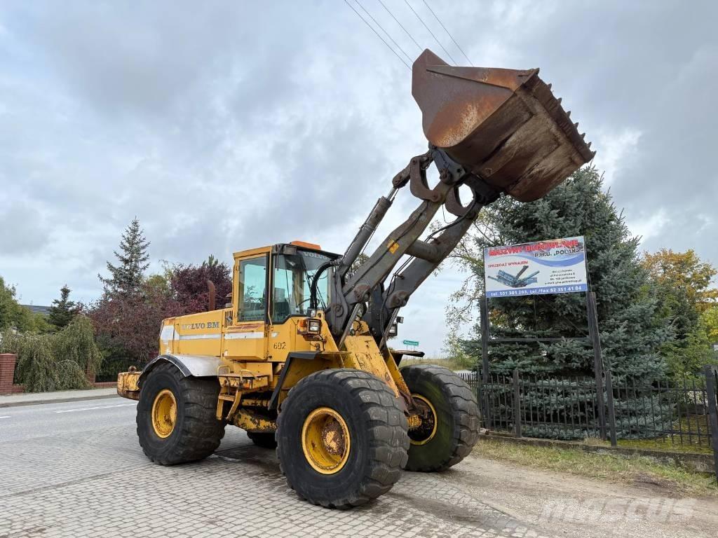 Volvo L 120 Фронтальні навантажувачі