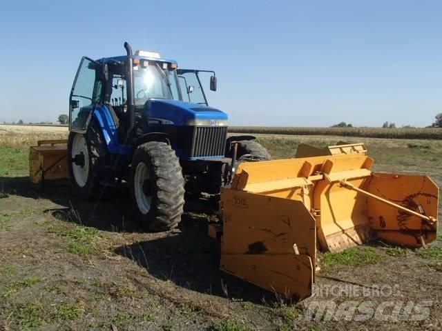 New Holland 8670 Трактори