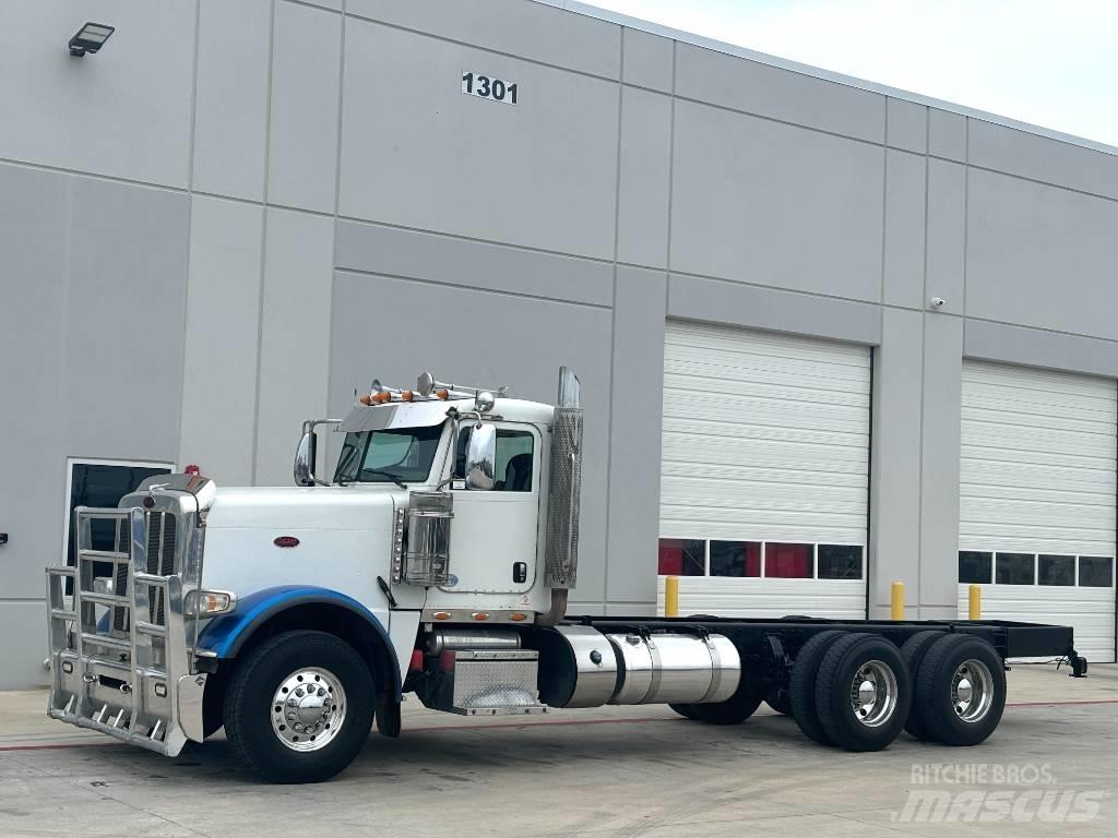Peterbilt 389 Тягачі