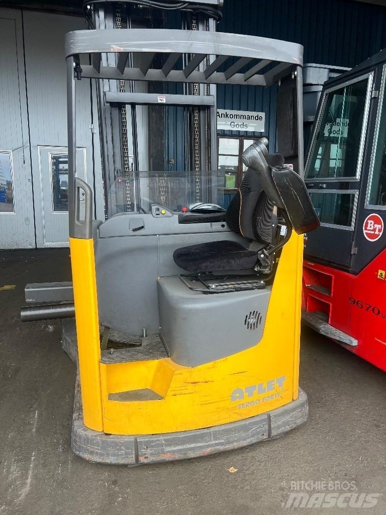 Atlet UFS250 Чотириходові річ-траки