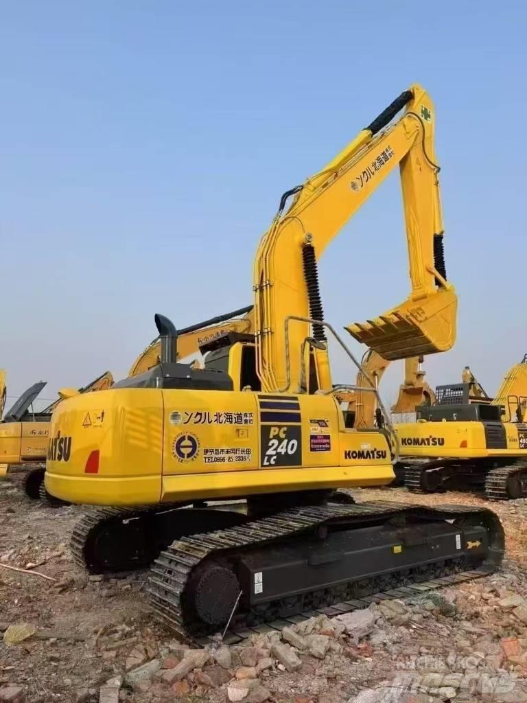 Komatsu PC 240 Гусеничні екскаватори