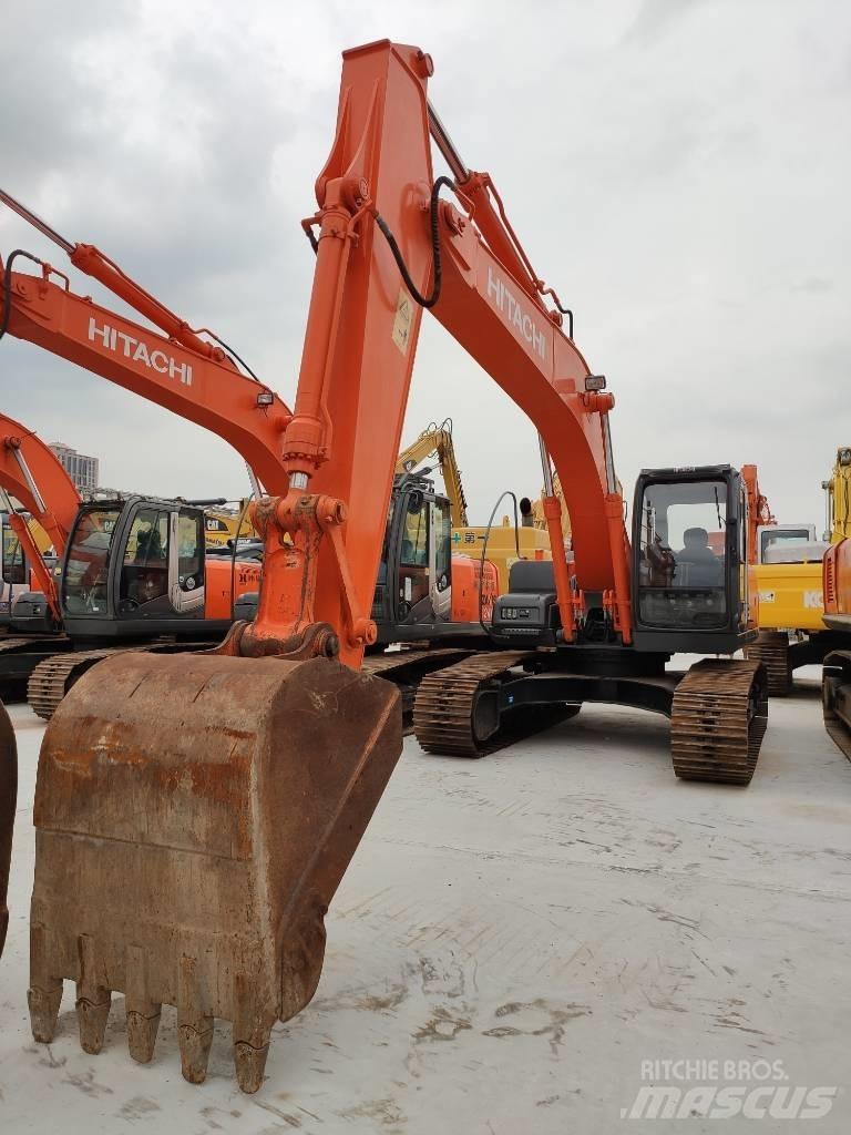 Hitachi ZX 210 H Гусеничні екскаватори