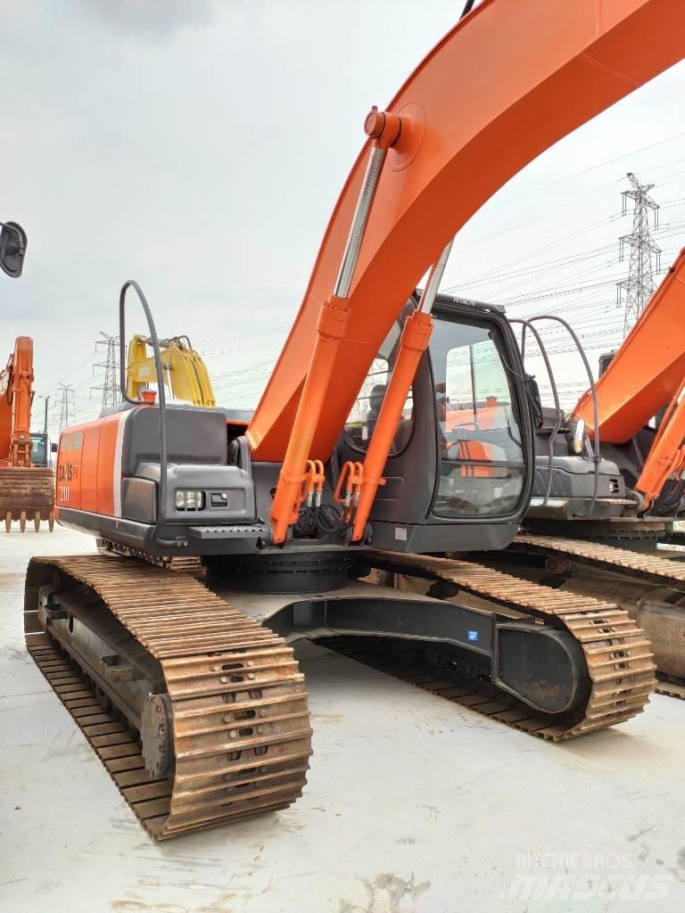Hitachi ZX 210 H Гусеничні екскаватори