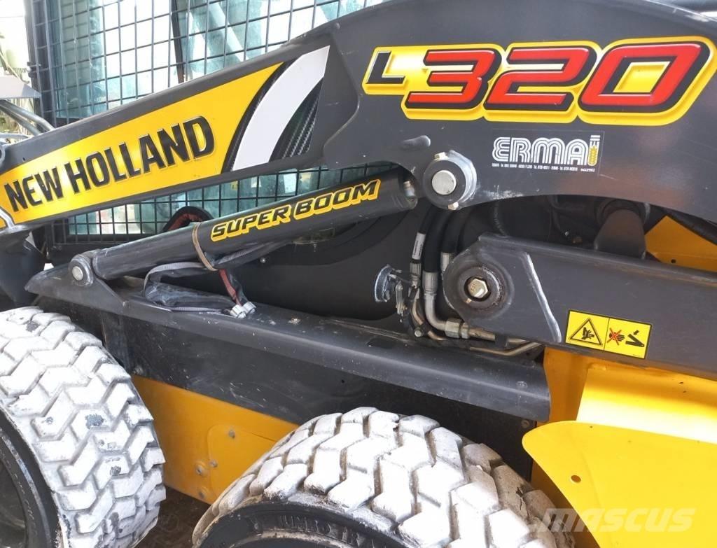 New Holland L320 Міні-навантажувачі