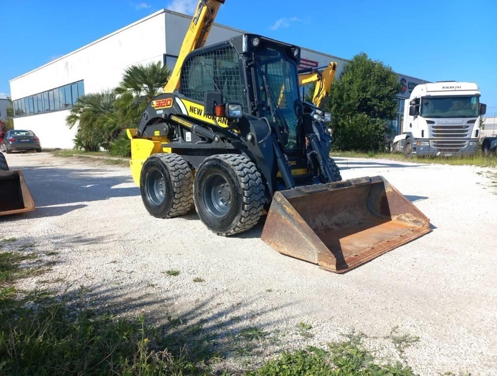 New Holland L320 Міні-навантажувачі