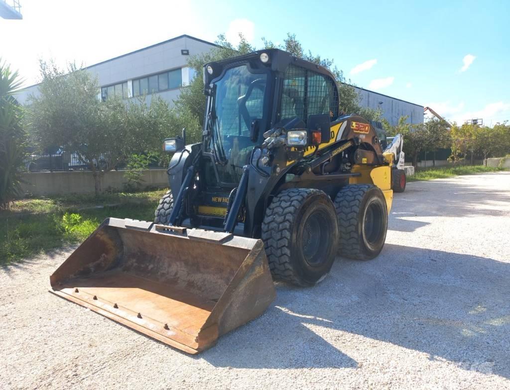 New Holland L320 Міні-навантажувачі