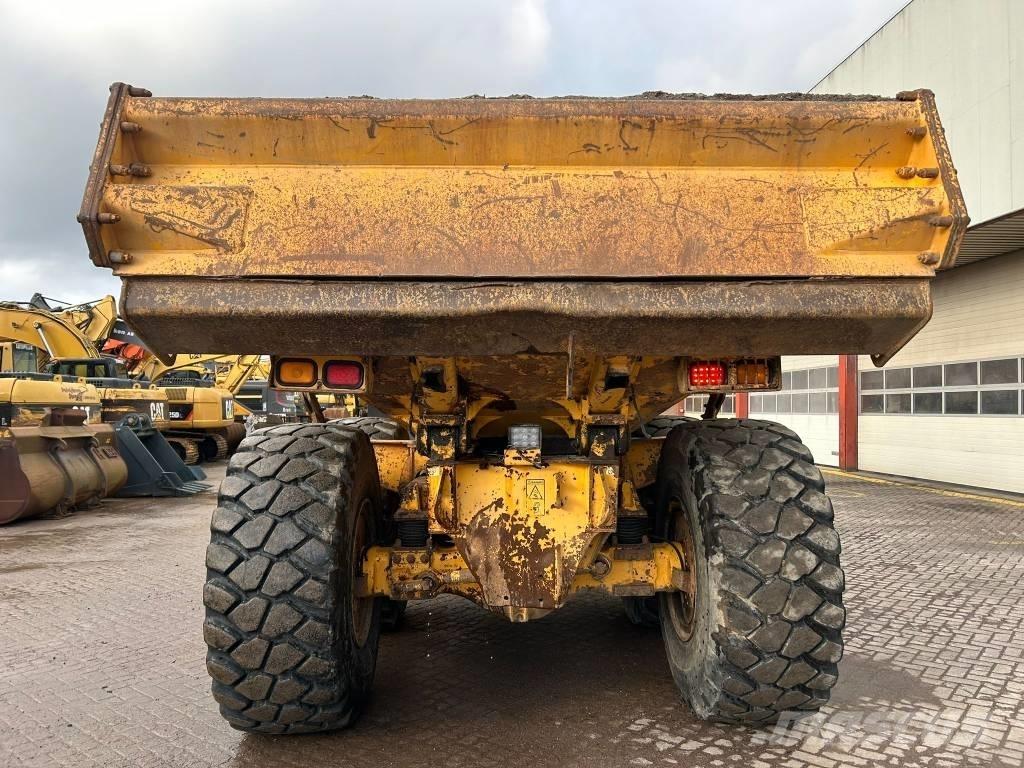 Volvo A 25 D Зчленовані самоскиди