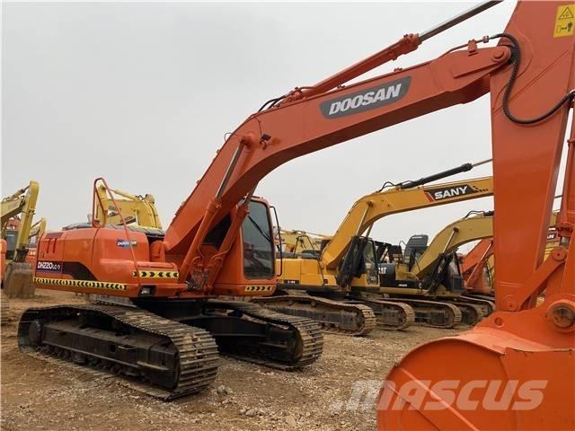 Doosan DH220LC-7 Гусеничні екскаватори