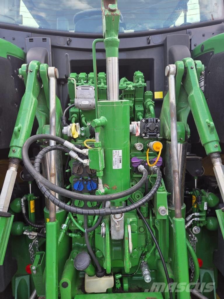 John Deere 6250 R Трактори