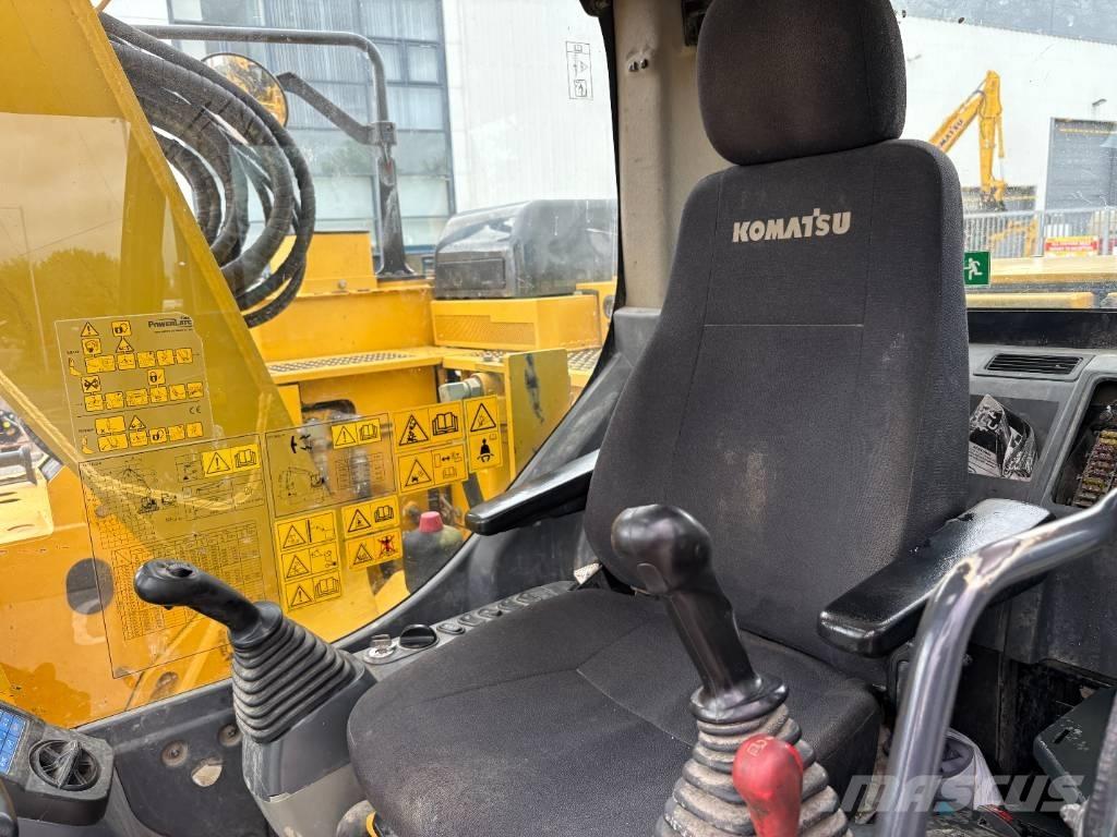 Komatsu PC138US-11 Гусеничні екскаватори