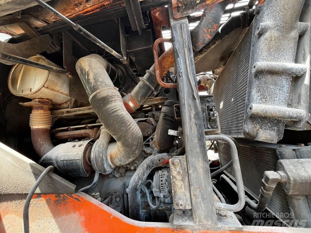 Hitachi ZW 310 Фронтальні навантажувачі