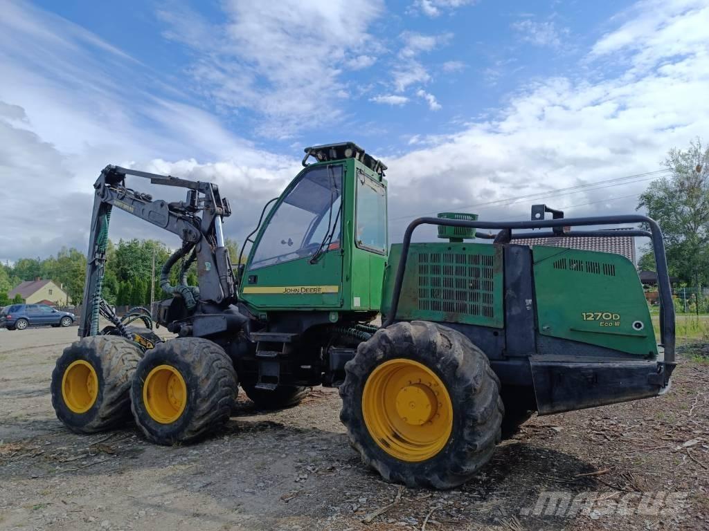 John Deere 1270 D Харвестери