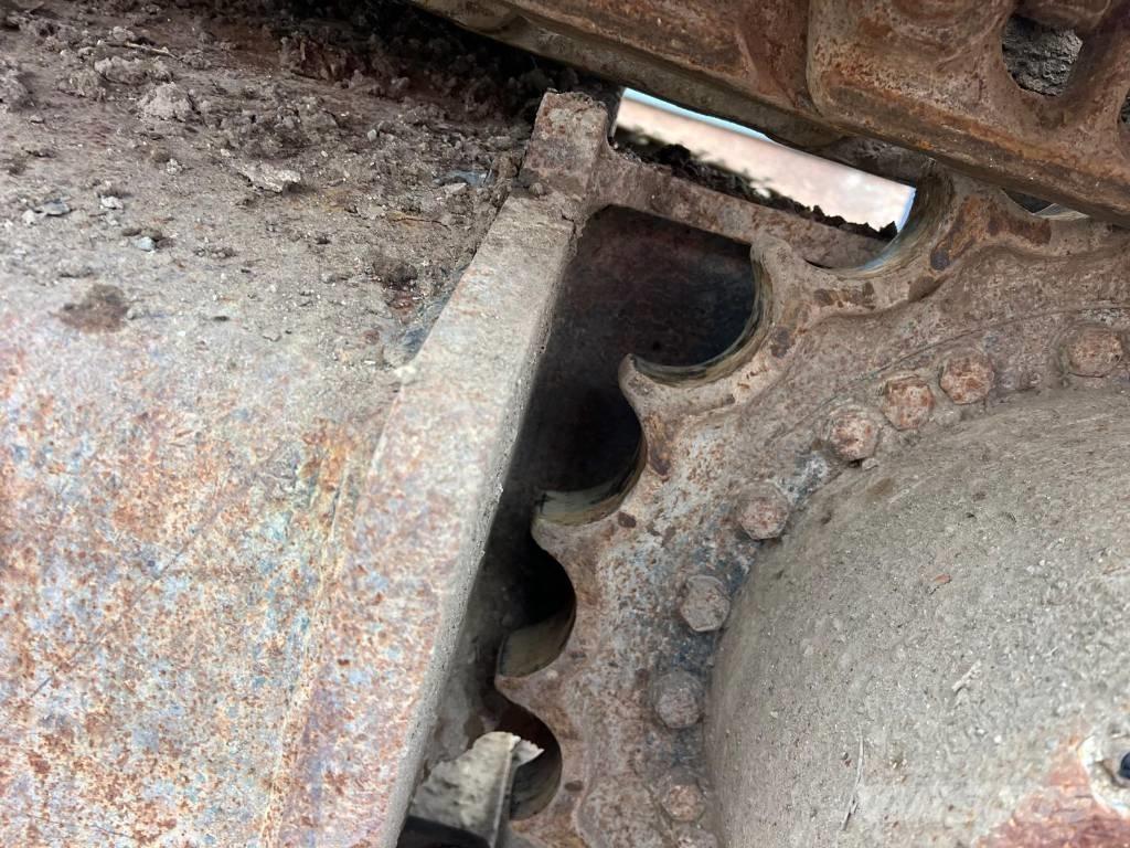 Hyundai HX 220 L Гусеничні екскаватори