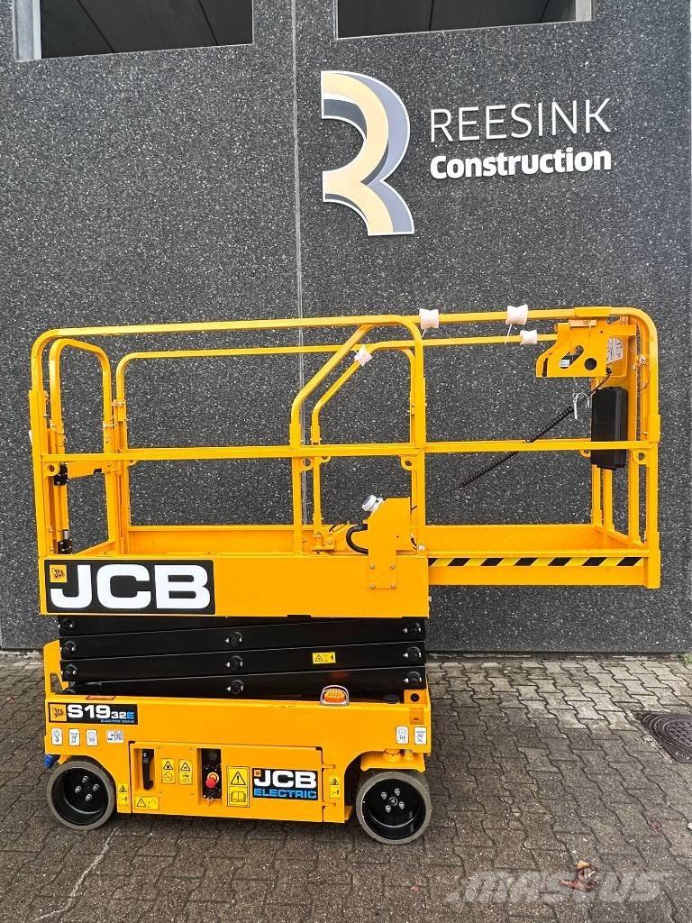 JCB 1932e Підйомники-ножиці