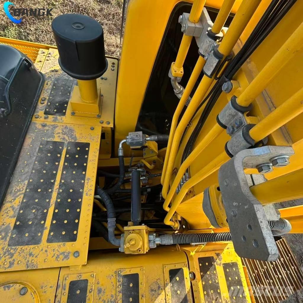 Komatsu PC 210 LC-8 Гусеничні екскаватори